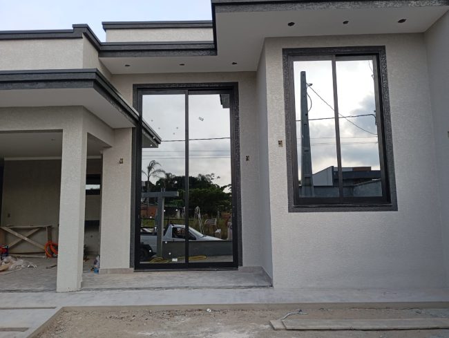 Esquadrias de Alumínio em Casa Residencial