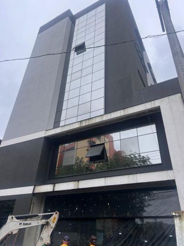 Fachada de Vidro Sob Medida – Projeto Residencial Joinville